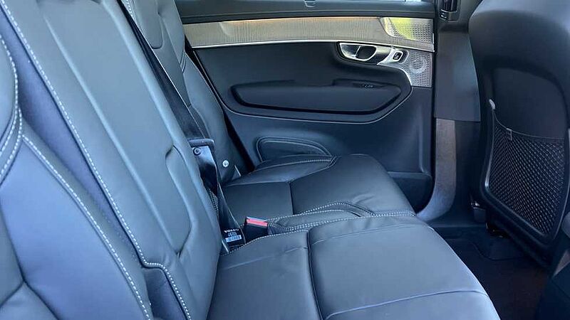 Volvo XC90 Ultra, T8 AWD Plug-in hybrid, Electric/Petrol, Dark, 7 Seats