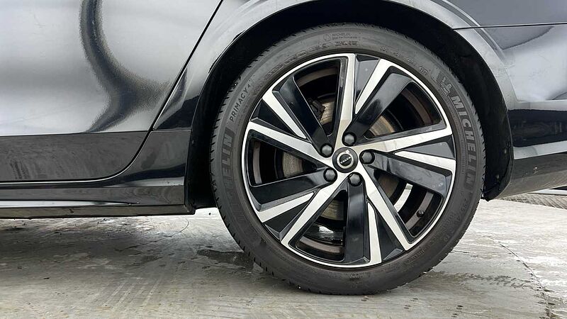 Volvo S90 Recharge R-Design, T8 AWD plug-in hybrid