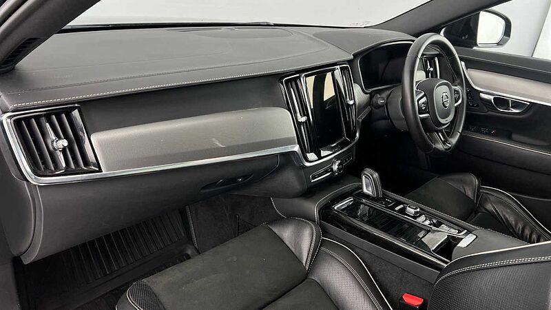 Volvo S90 Recharge R-Design, T8 AWD plug-in hybrid