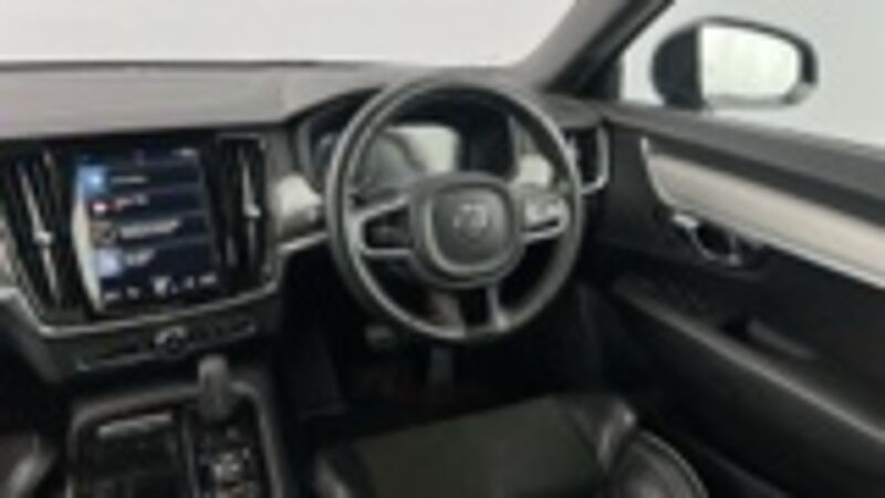 Volvo S90 Recharge R-Design, T8 AWD plug-in hybrid