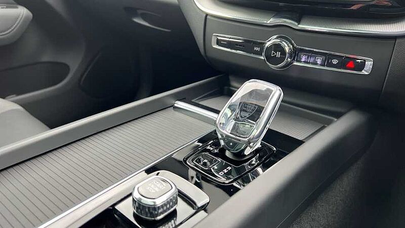 Volvo XC60 Black Edition Plus, T6 AWD Plug-in hybrid, Electric/Petrol