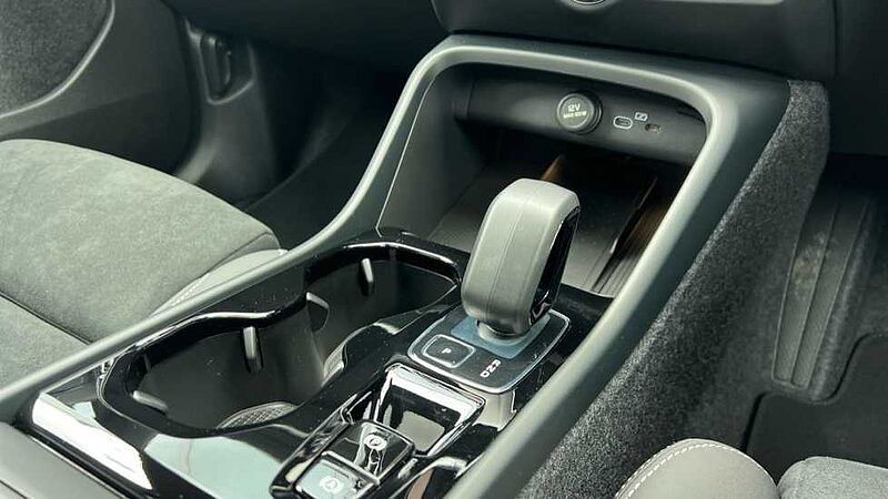 Volvo XC40 Black Edition Ultra, B4 Mild hybrid, Petrol
