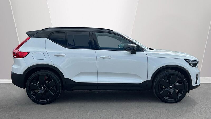 Volvo XC40 Black Edition Ultra, B4 Mild hybrid, Petrol