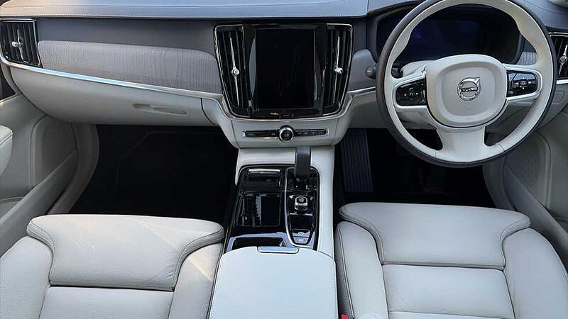 Volvo V90 Plus, T6 AWD Plug-in hybrid, Electric/Petrol, Dark