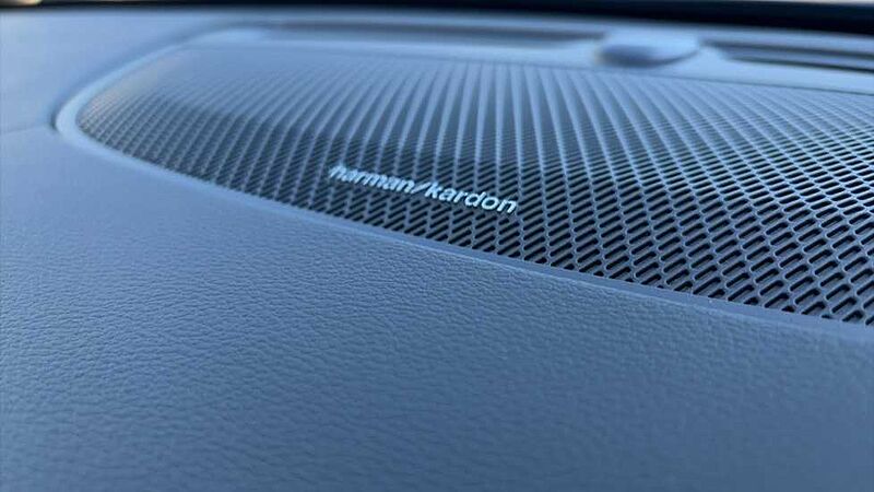 Volvo V90 Plus, T6 AWD Plug-in hybrid, Electric/Petrol, Dark
