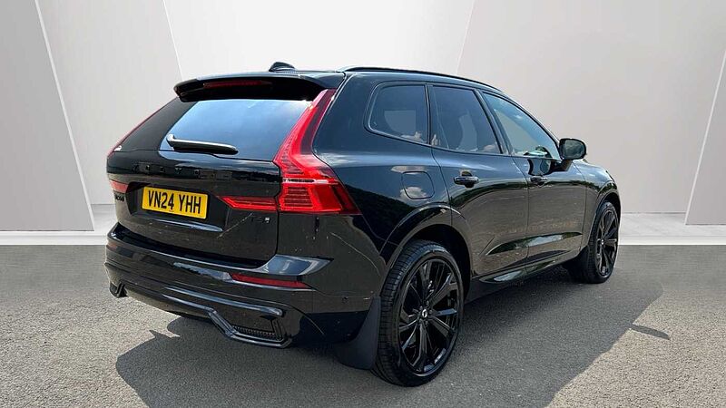 Volvo XC60 Black Edition Plus, T6 AWD Plug-in hybrid, Electric/Petrol (Panoramic Roof)