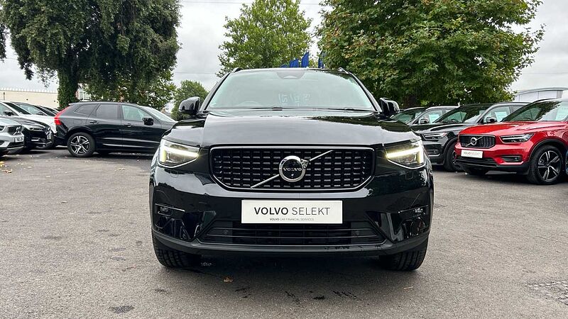 Volvo XC40 Ultra, B3 Mild hybrid, Petrol, Dark (BLIS, 360 Camera, Panoramic Roof)