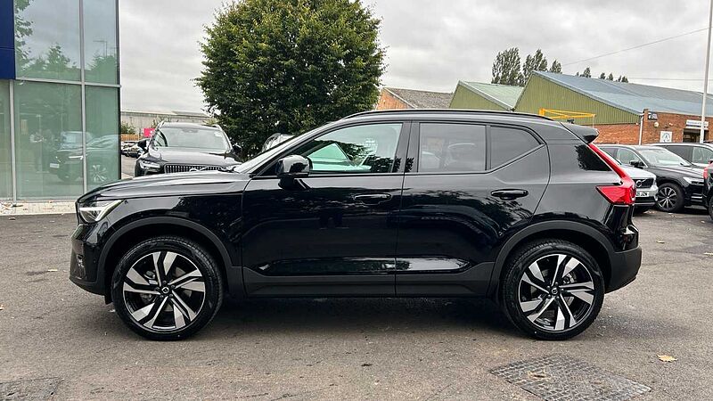 Volvo XC40 Ultra, B3 Mild hybrid, Petrol, Dark (BLIS, 360 Camera, Panoramic Roof)