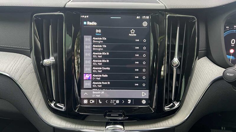 Volvo XC60 Ultra, T8 AWD Plug-in hybrid, Electric/Petrol, Bright(Panoramic Roof, 360 Camera)