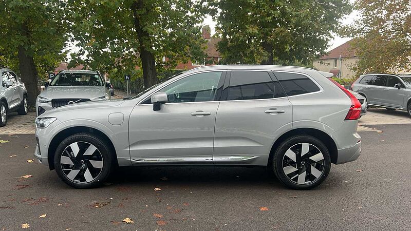 Volvo XC60 Ultra, T8 AWD Plug-in hybrid, Electric/Petrol, Bright(Panoramic Roof, 360 Camera)