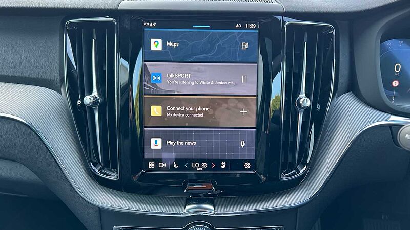 Volvo XC60 Black Edition Plus, T6 AWD Plug-in hybrid, Electric/Petrol (Panoramic Roof)