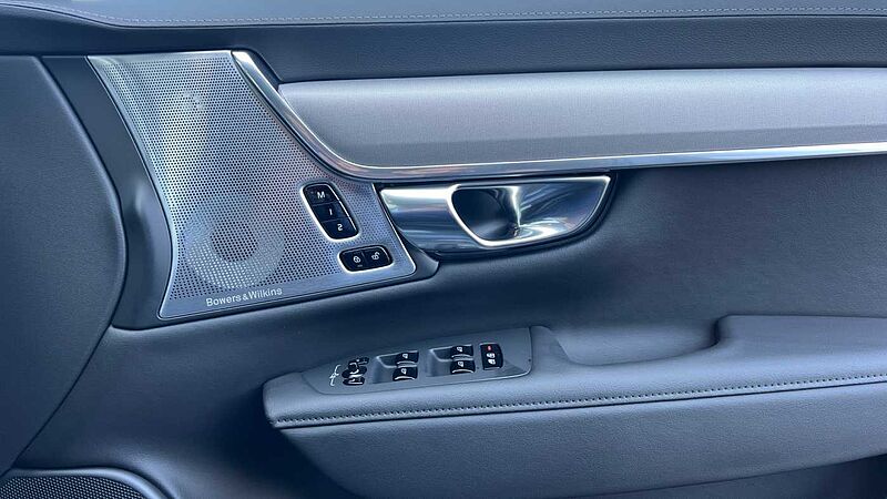 Volvo V90 Ultra, T8 AWD Plug-in hybrid, Electric/Petrol, Dark (Bowers & Wilkins)