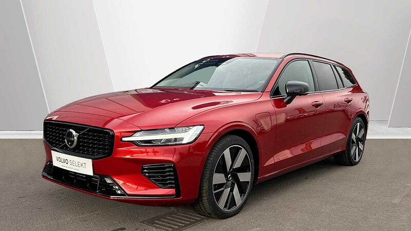 Volvo V60 Ultra, T8 AWD Plug-in hybrid, Electric/Petrol, Dark (Panoramic Roof)