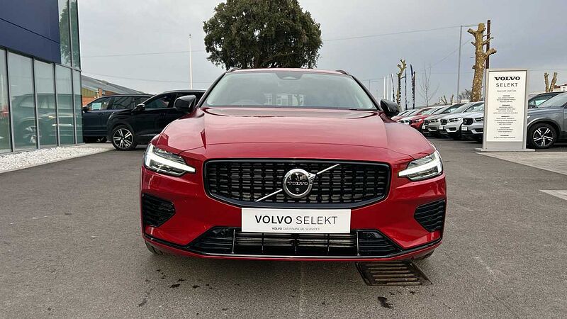 Volvo V60 Ultra, T8 AWD Plug-in hybrid, Electric/Petrol, Dark (Panoramic Roof)