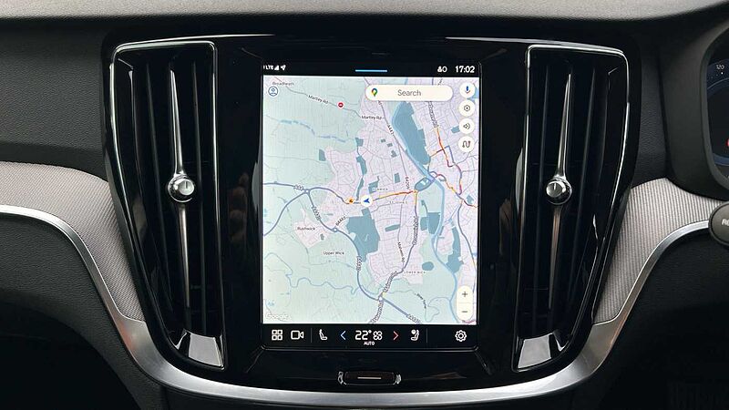 Volvo V60 Ultra, T8 AWD Plug-in hybrid, Electric/Petrol, Dark (Panoramic Roof)