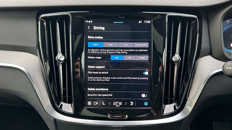 Volvo V60 Ultra, T8 AWD Plug-in hybrid, Electric/Petrol, Dark (Panoramic Roof)