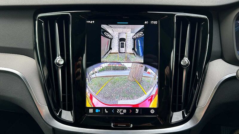 Volvo V60 Ultra, T8 AWD Plug-in hybrid, Electric/Petrol, Dark (Panoramic Roof)