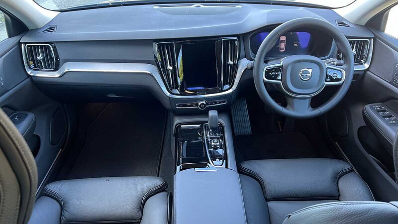 Volvo S60 Recharge Plus, T8 AWD Plug-in hybrid, Electric/Petrol, Dark