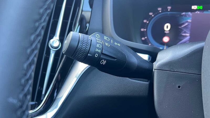 Volvo S60 Recharge Plus, T8 AWD Plug-in hybrid, Electric/Petrol, Dark