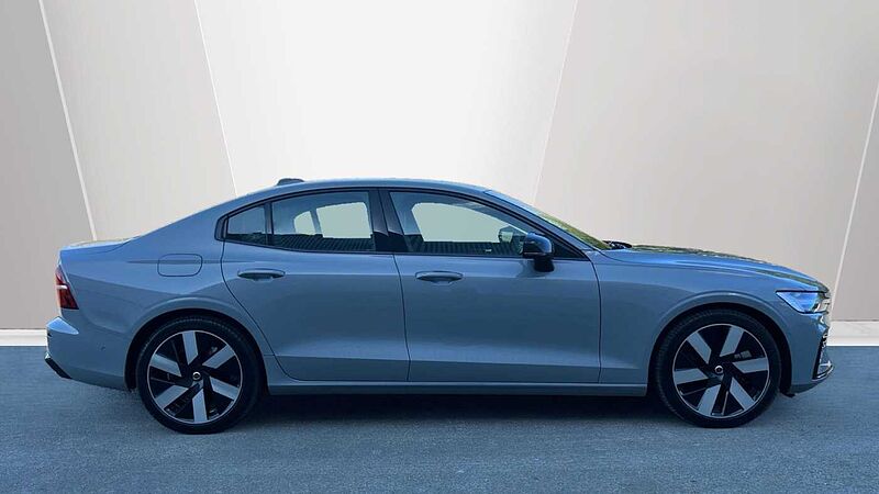 Volvo S60 Recharge Plus, T8 AWD Plug-in hybrid, Electric/Petrol, Dark