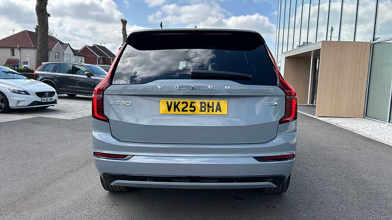 Volvo XC90 Plus, T8 AWD Plug-in hybrid, Electric/Petrol, Dark, 7 Seats