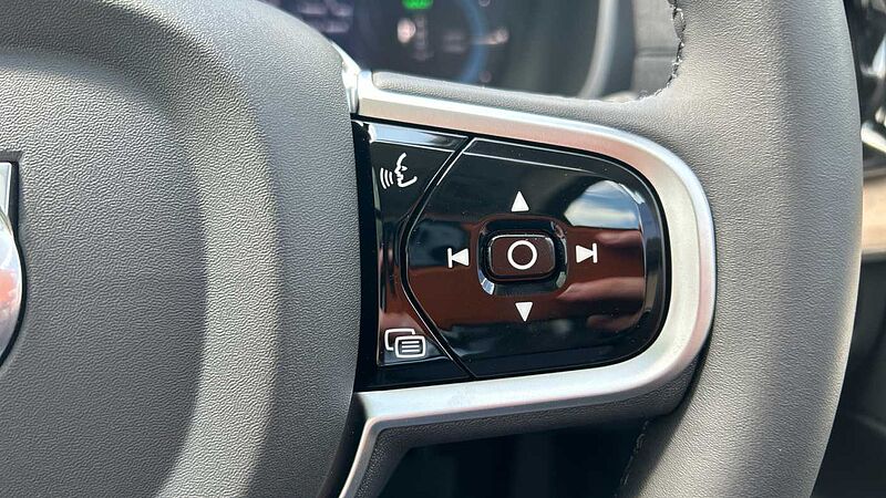 Volvo XC90 Plus, T8 AWD Plug-in hybrid, Electric/Petrol, Dark, 7 Seats