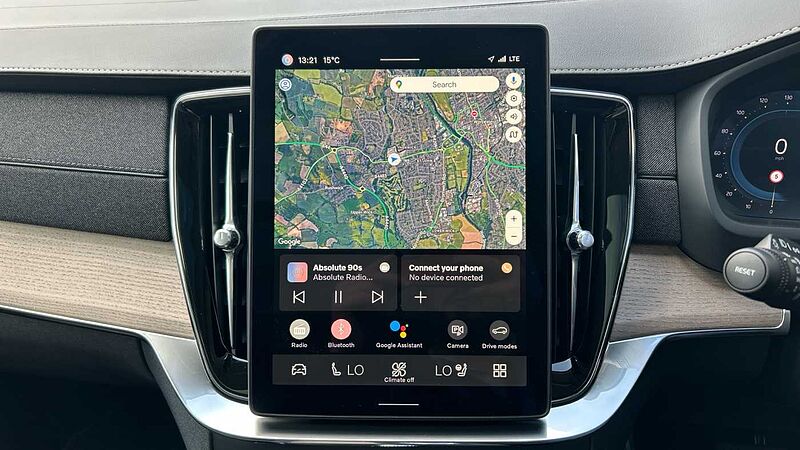 Volvo XC90 Plus, T8 AWD Plug-in hybrid, Electric/Petrol, Dark, 7 Seats