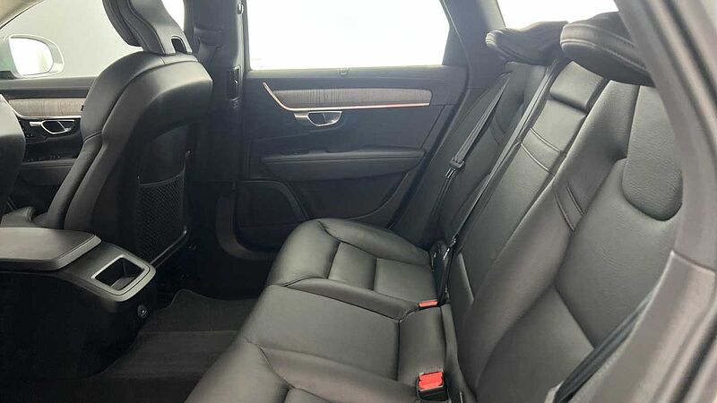 Volvo V90 2.0TD B4 (197bhp) AWD Auto 2021MY Cross Country (Pilot Assist, Heated Seats)