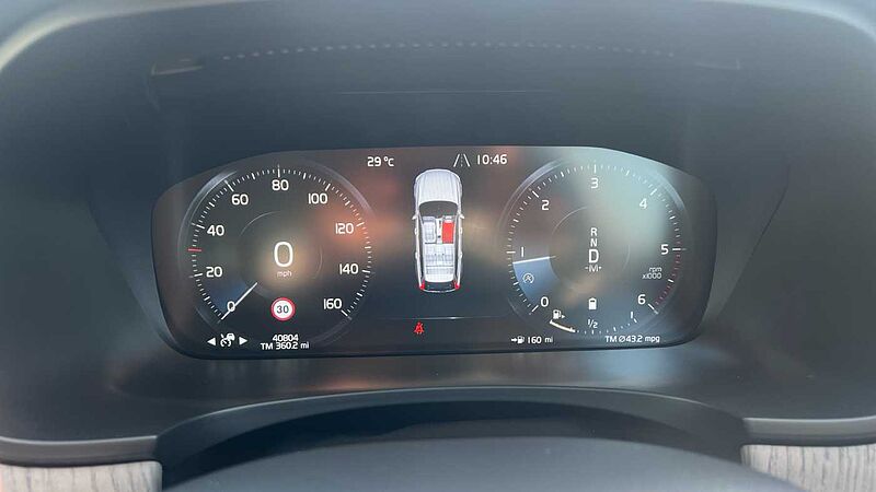 Volvo V90 2.0TD B4 (197bhp) AWD Auto 2021MY Cross Country (Pilot Assist, Heated Seats)