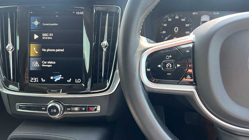Volvo V90 2.0TD B4 (197bhp) AWD Auto 2021MY Cross Country (Pilot Assist, Heated Seats)