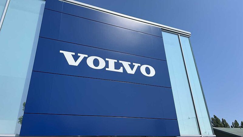 Volvo V90 2.0TD B4 (197bhp) AWD Auto 2021MY Cross Country (Pilot Assist, Heated Seats)
