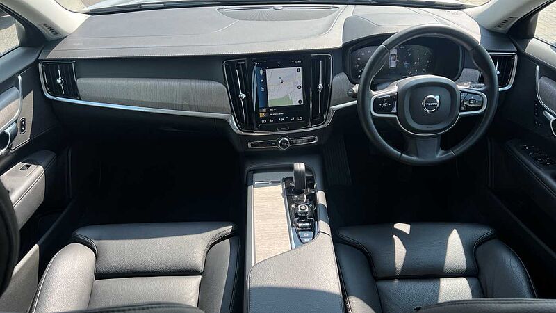Volvo V90 2.0TD B4 (197bhp) AWD Auto 2021MY Cross Country (Pilot Assist, Heated Seats)
