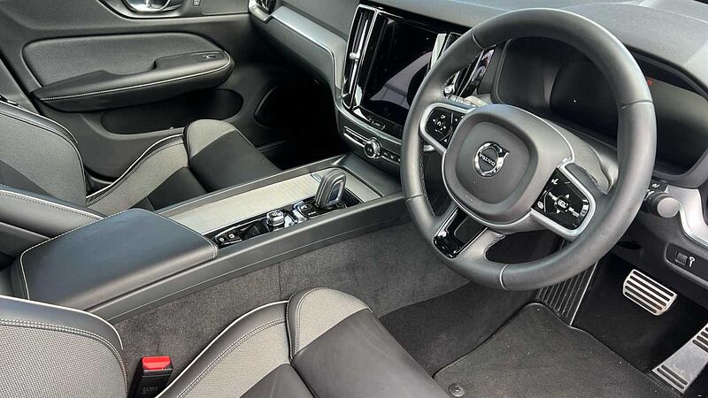 Volvo S60 R-Design, B5 mild hybrid