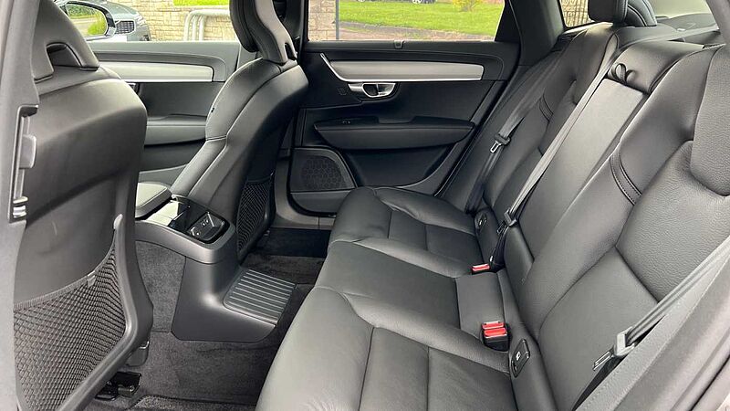 Volvo S90 Recharge Plus, T8 AWD plug-in hybrid, Dark (360 Camera, BLIS, Apple Carplay)