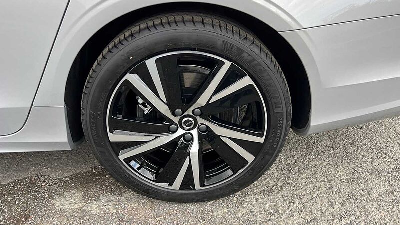 Volvo S90 Recharge Plus, T8 AWD plug-in hybrid, Dark (360 Camera, BLIS, Apple Carplay)