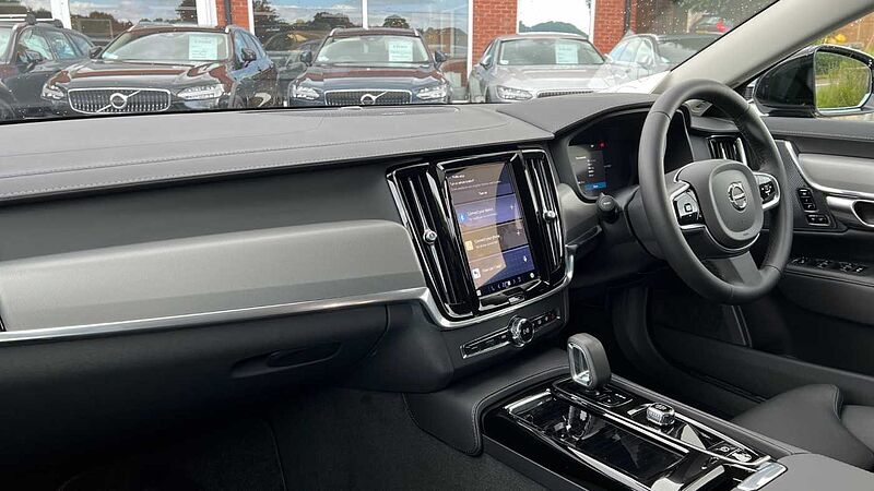 Volvo S90 Recharge Plus, T8 AWD plug-in hybrid, Dark (360 Camera, BLIS, Apple Carplay)