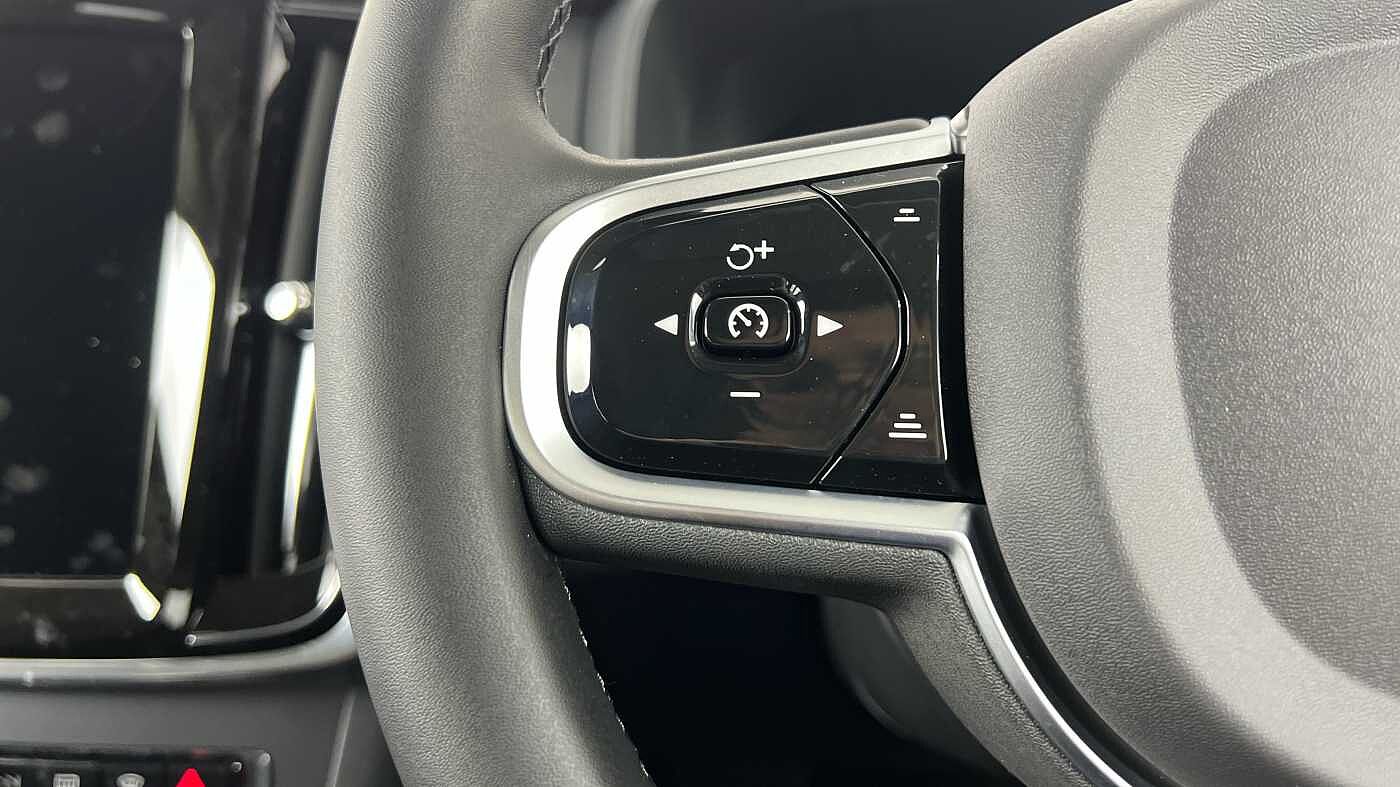 Volvo V90 T6 Plus, AWD Plug-in hybrid, Elec/Pet, Dark(Tints, Harman Kardon, Carplay)