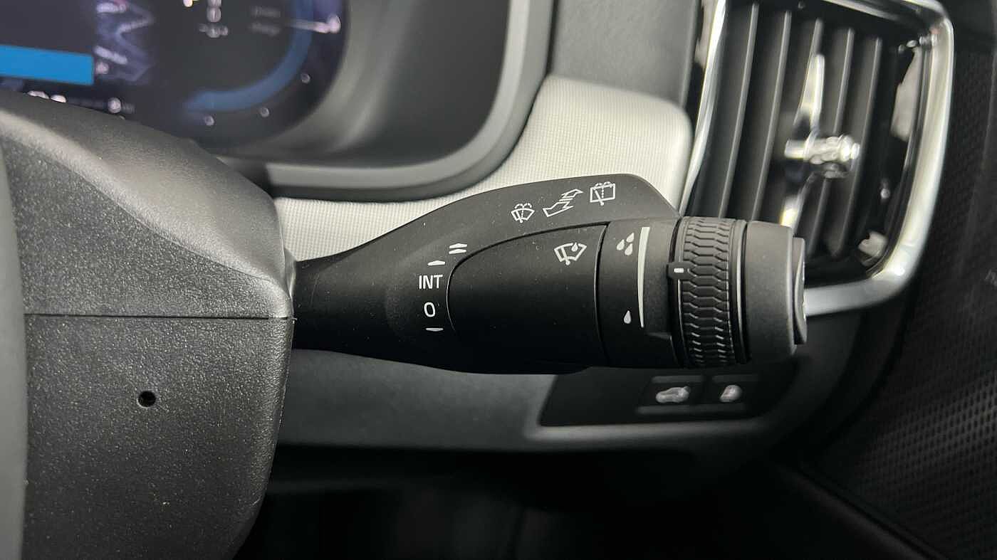 Volvo V90 T6 Plus, AWD Plug-in hybrid, Elec/Pet, Dark(Tints, Harman Kardon, Carplay)