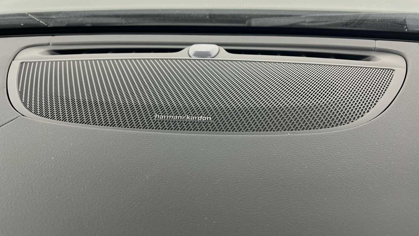 Volvo V90 T6 Plus, AWD Plug-in hybrid, Elec/Pet, Dark(Tints, Harman Kardon, Carplay)