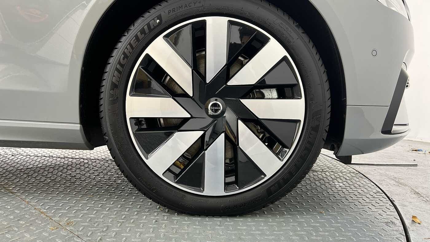 Volvo V90 T6 Plus, AWD Plug-in hybrid, Elec/Pet, Dark(Tints, Harman Kardon, Carplay)