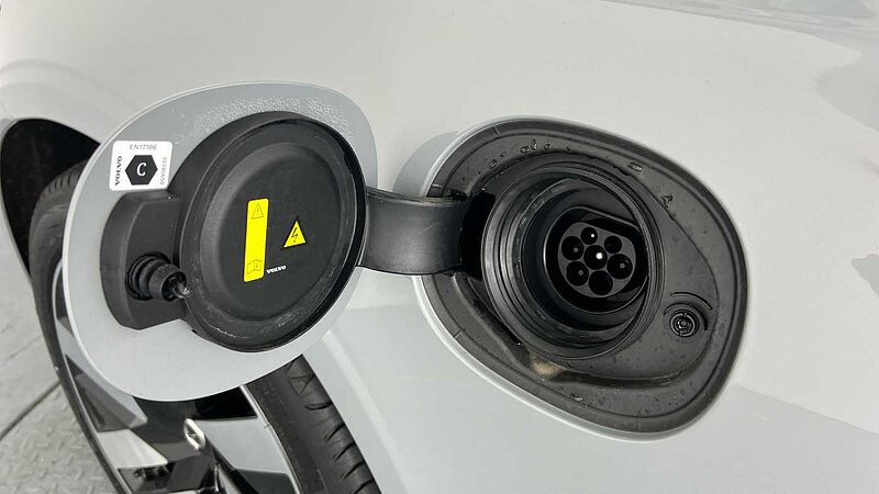 Volvo V90 T6 Plus, AWD Plug-in hybrid, Elec/Pet, Dark(Tints, Harman Kardon, Carplay)