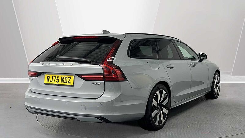 Volvo V90 T6 Plus, AWD Plug-in hybrid, Elec/Pet, Dark(Tints, Harman Kardon, Carplay)