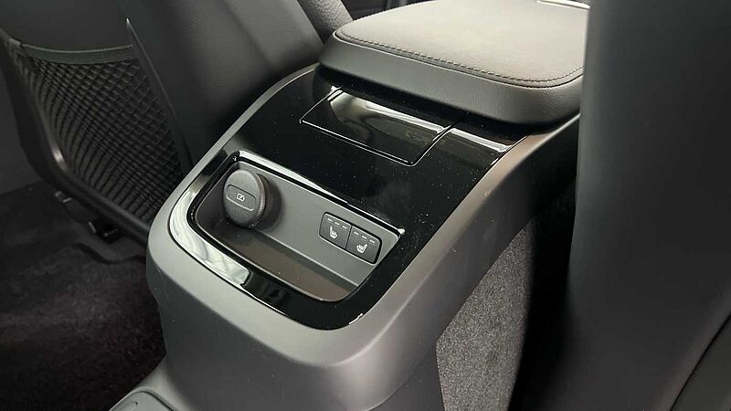 Volvo V90 T6 Plus, AWD Plug-in hybrid, Elec/Pet, Dark(Tints, Harman Kardon, Carplay)