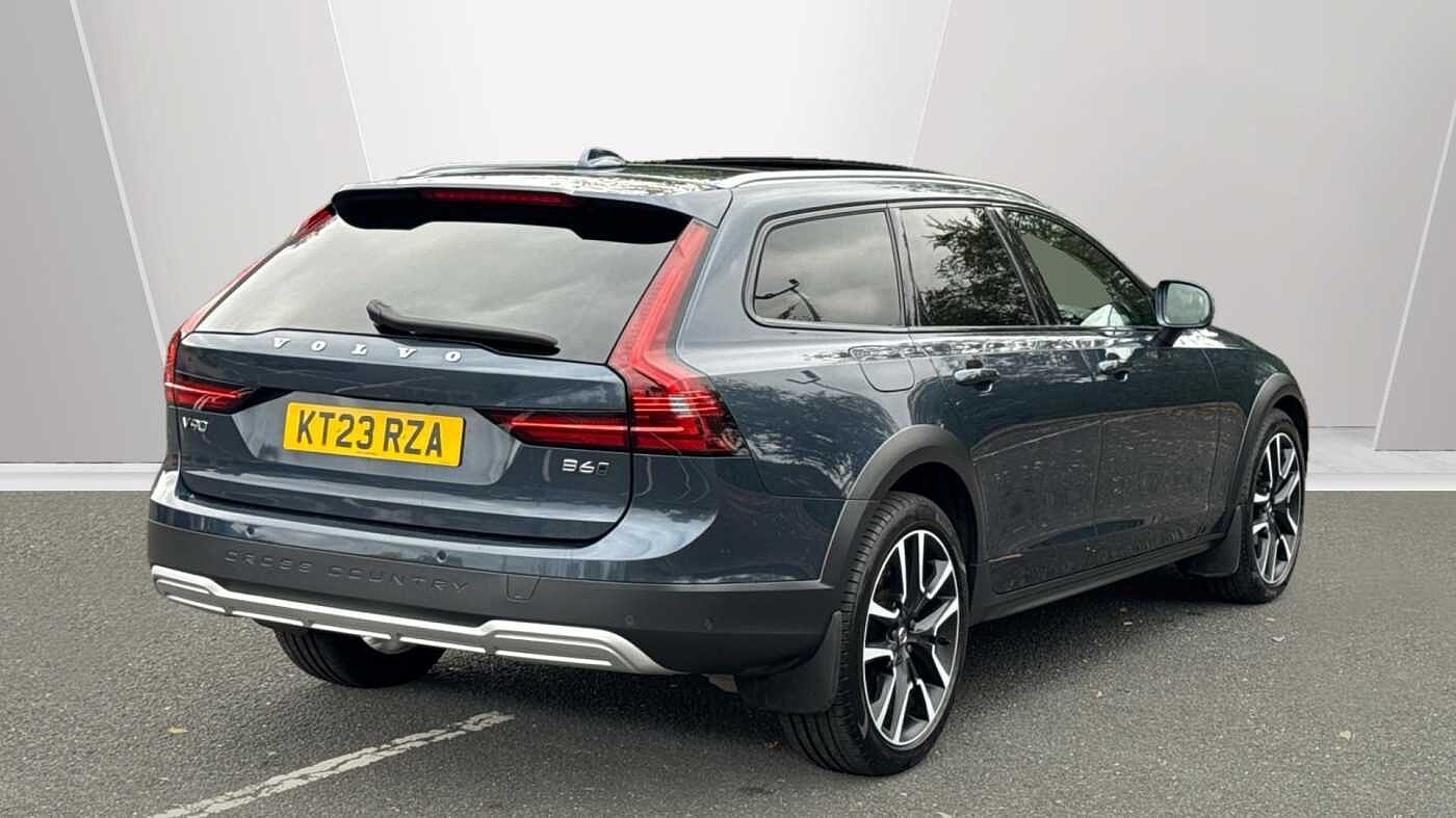 Volvo V90 Cross Country Ultimate, B6 AWD Mild hybrid, Petrol, Bright