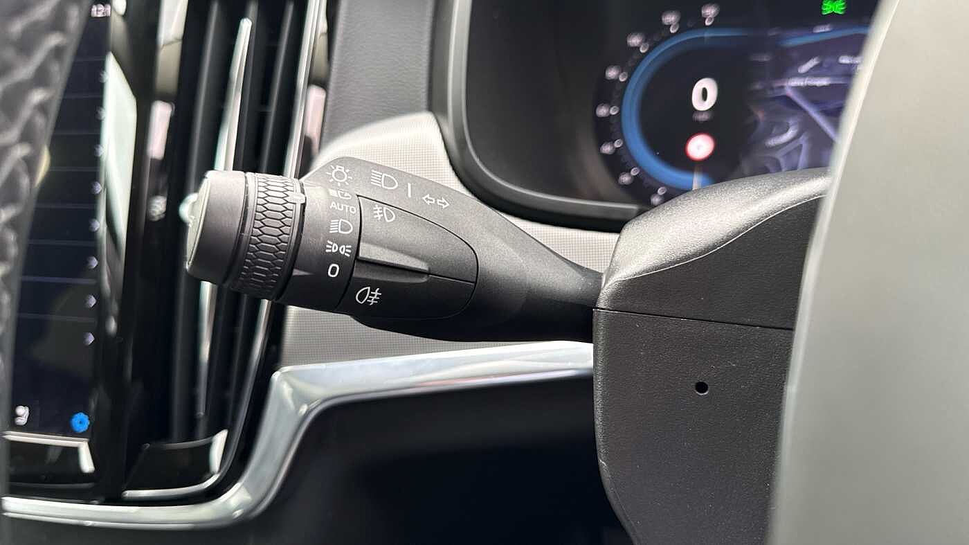 Volvo V90 Cross Country Ultimate, B6 AWD Mild hybrid, Petrol, Bright