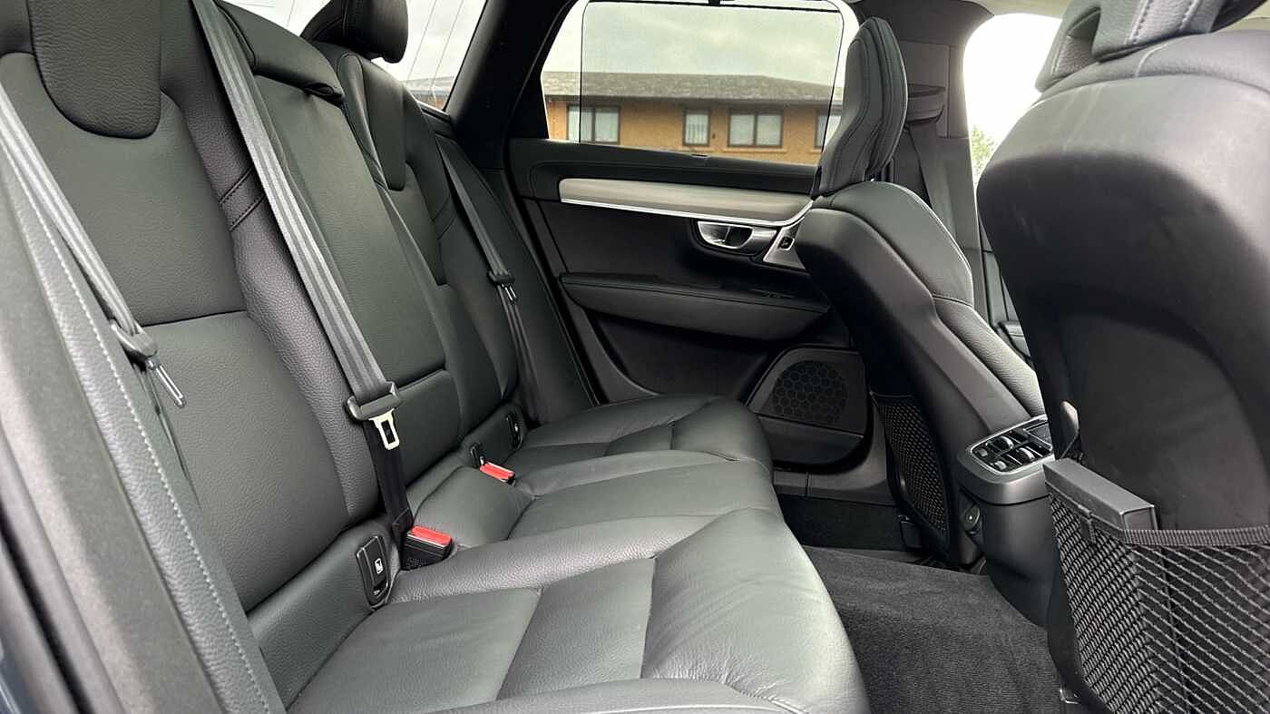 Volvo V90 Cross Country Ultimate, B6 AWD Mild hybrid, Petrol, Bright