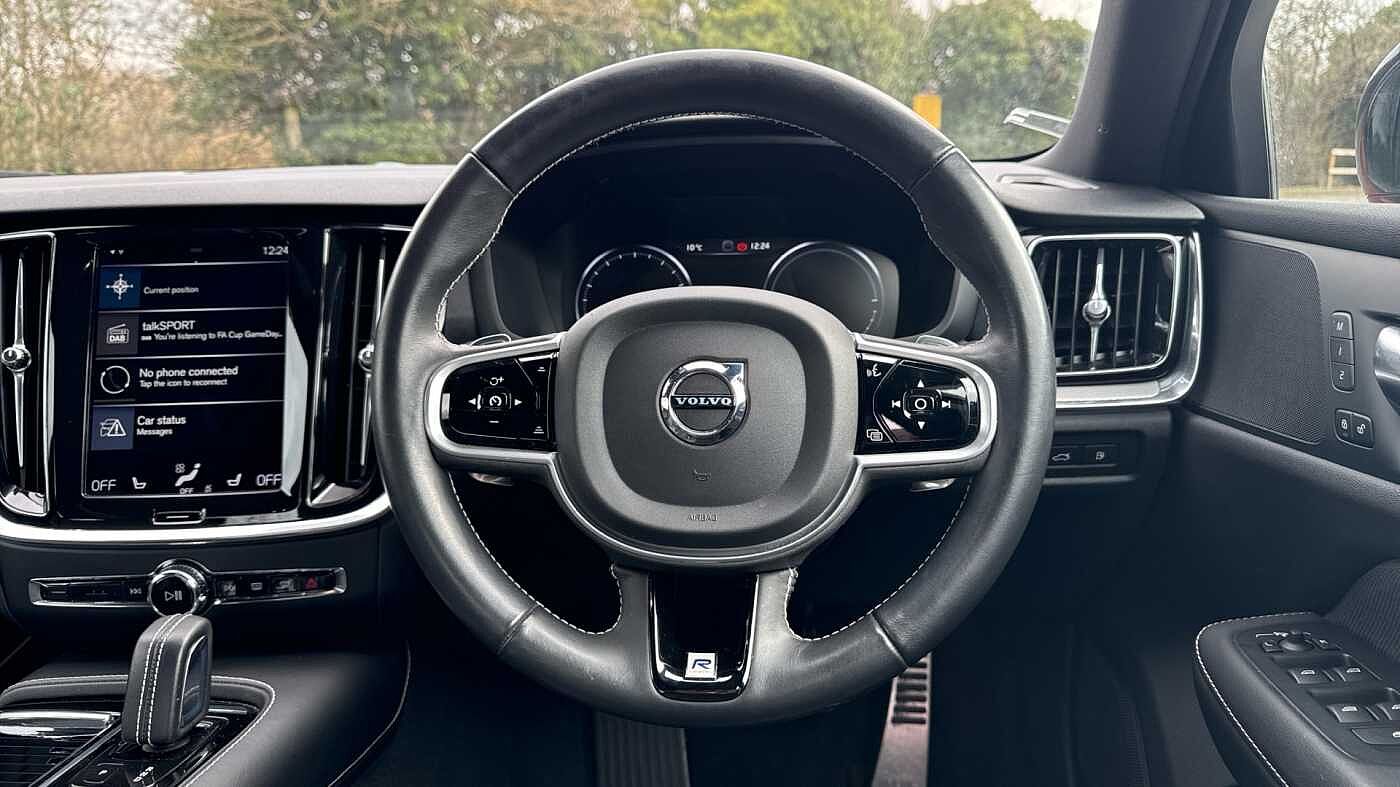 Volvo S60 T8 Twin Engine AWD R-Design Plus Automatic