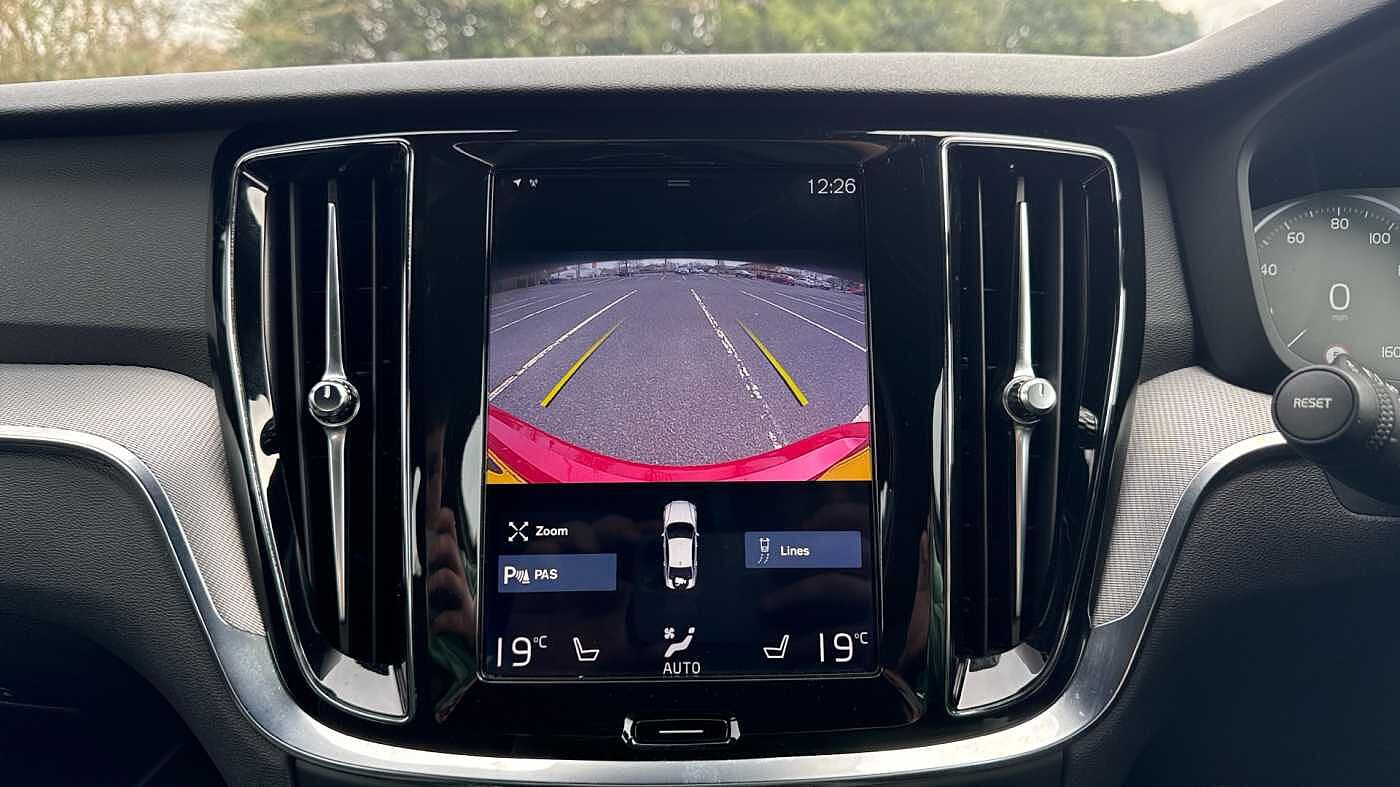 Volvo S60 T8 Twin Engine AWD R-Design Plus Automatic