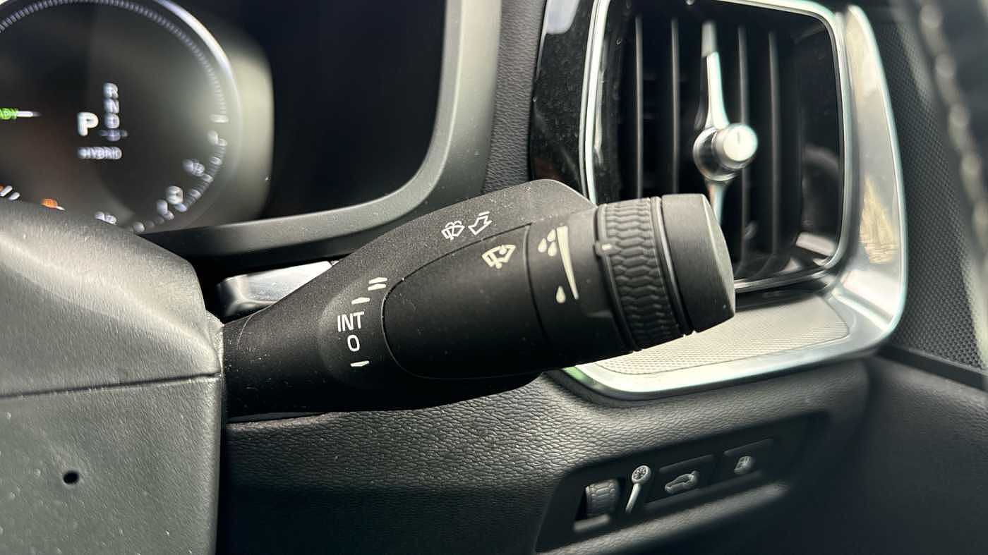 Volvo S60 T8 Twin Engine AWD R-Design Plus Automatic