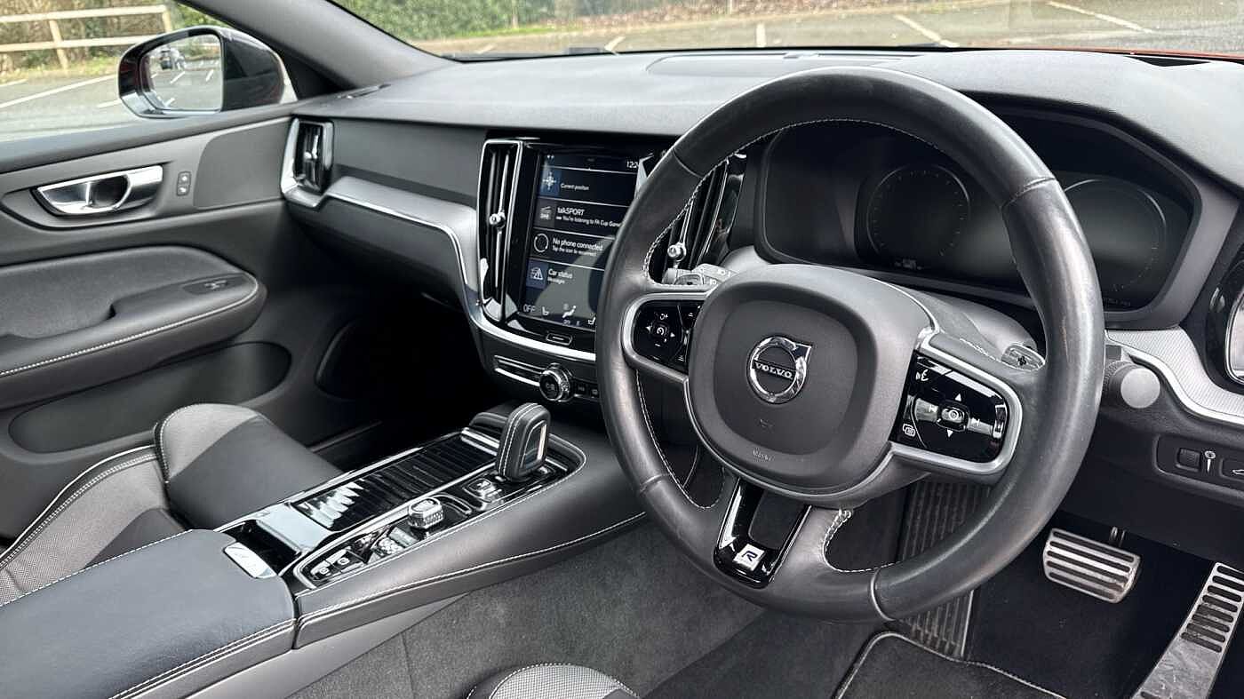 Volvo S60 T8 Twin Engine AWD R-Design Plus Automatic